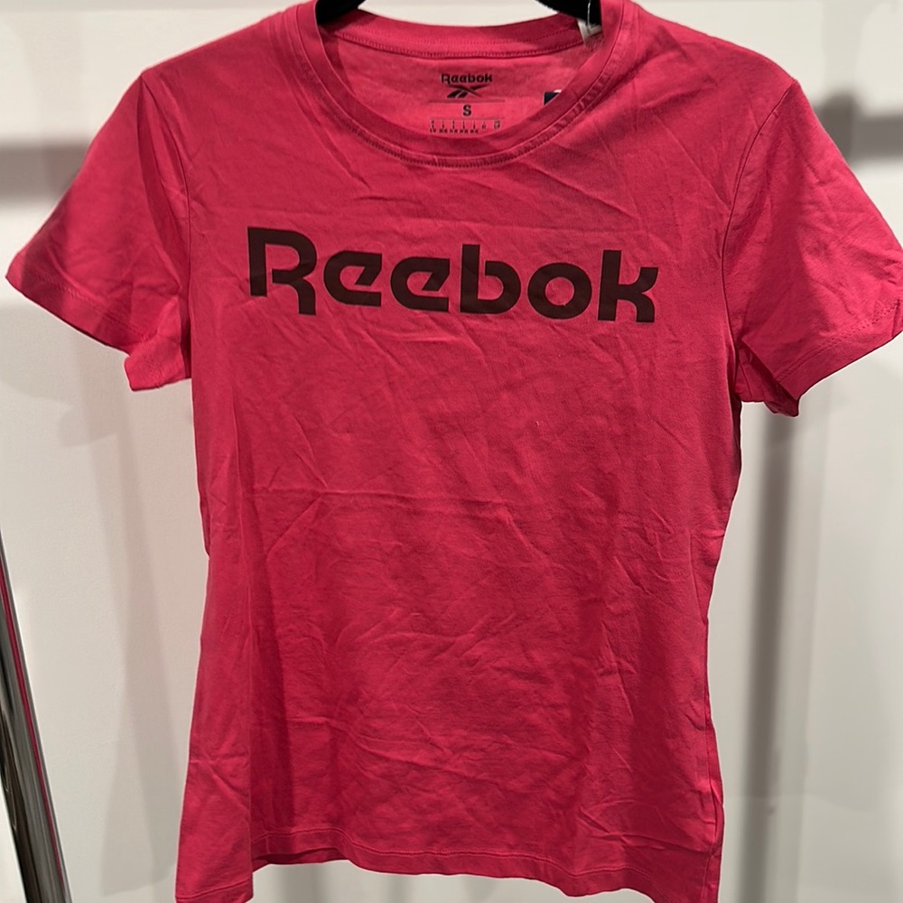 Reebok women’s top